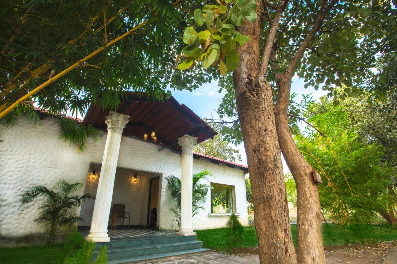 Tuli Veer Bagh Resort Bandra Exterior foto